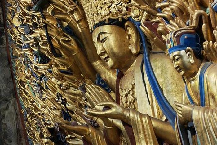 大足石刻宝顶山的石刻的故事；大足石刻宝顶山有哪些景点