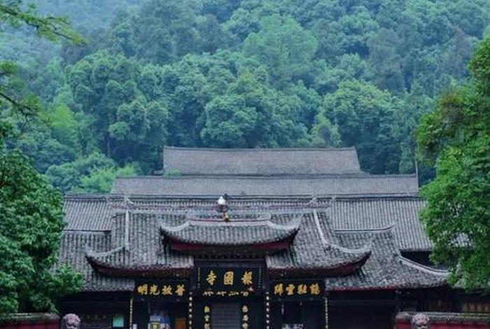 峨眉山住遇仙寺好还是仙峰寺 - 峨眉有仙山