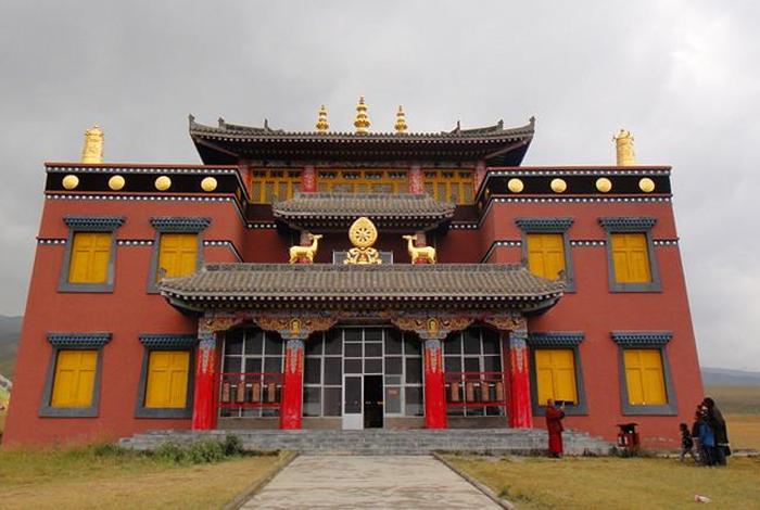 藏传佛教寺庙视频大全，藏传佛教寺庙建筑