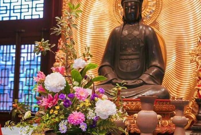 佛教里鲜花是最高礼仪、佛教鲜花供佛的功德