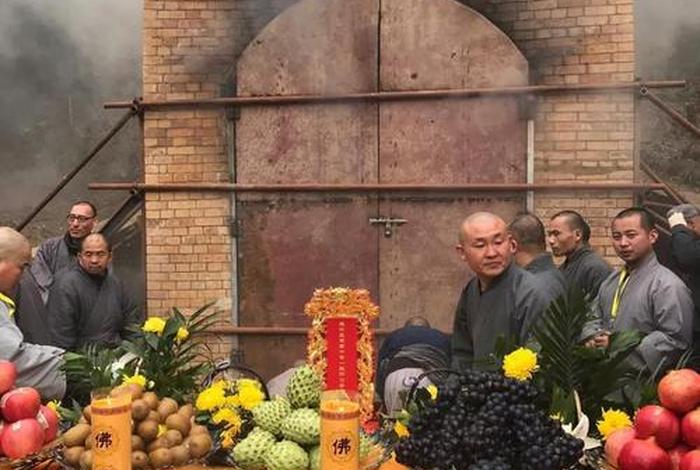 佛教化缘稿怎么写 佛教化缘规矩