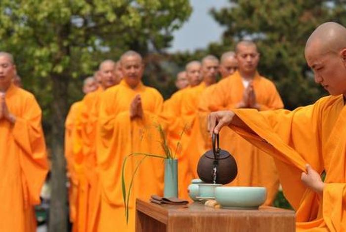 如何向外国人介绍佛教、如何向外国人介绍中国的文化