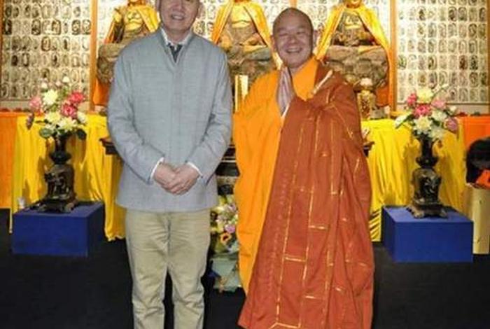 方丈与住持谁的权力大（方丈和主持的关系）