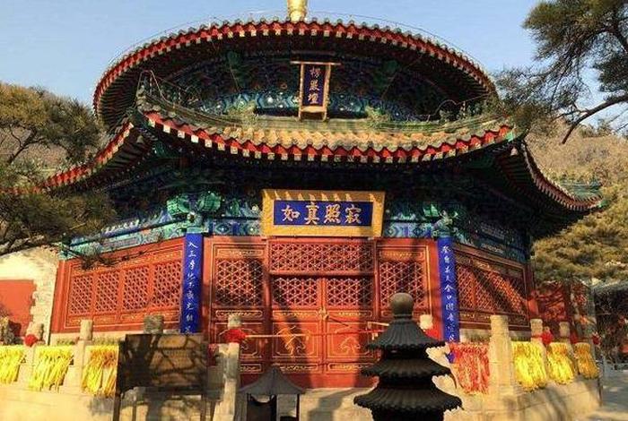寺庙如何讲解佛教文化知识内容，寺庙基本知识