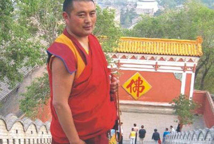 仁波切简介 - 格花仁波切简介