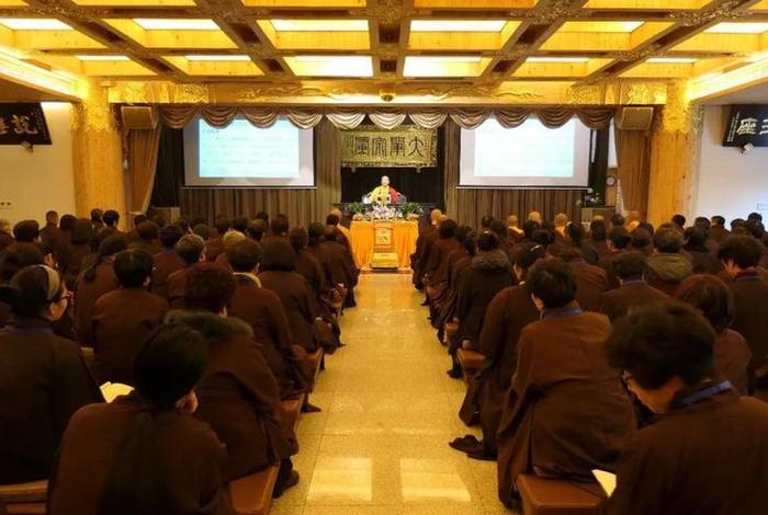 佛学讲座视频大全集 - 佛学讲坛视频