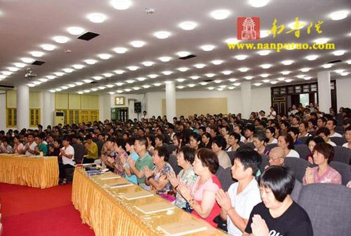 佛教方面知识视频讲座，佛教讲座视频大全集第一集