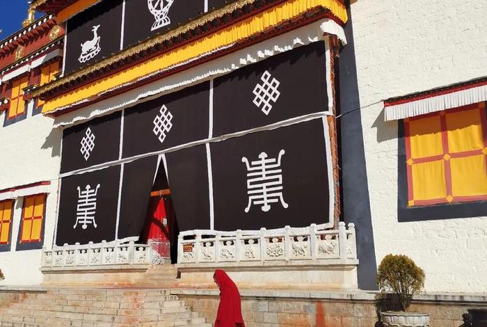 藏传佛教寺院 松赞林寺在哪里