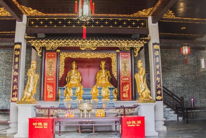 祠堂和佛堂是一回事吗，佛教祠堂是干什么用的