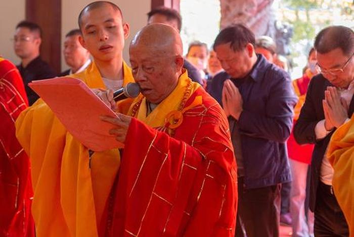佛教大殿开光仪式；佛殿开光法会致辞