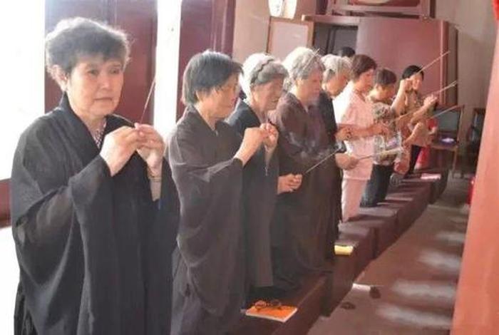 藏传佛教礼佛方式有几种 - 藏传佛教祭拜礼仪