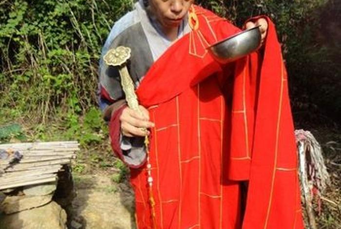 没有师傅怎么学佛教知识呢，没有师傅怎么学佛教知识呢视频