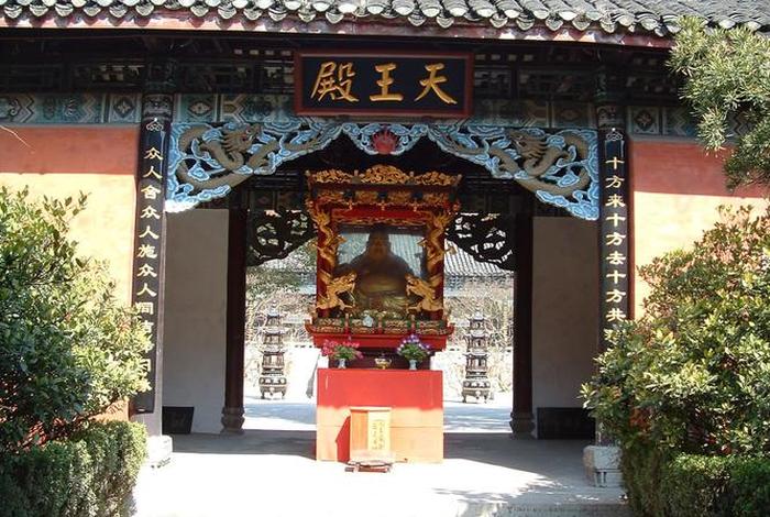 凌云寺佛教知识讲解视频大全，凌云寺在哪个省哪个市