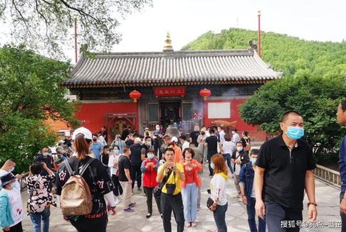 导游讲解佛；导游说佛视频的那个导游是谁