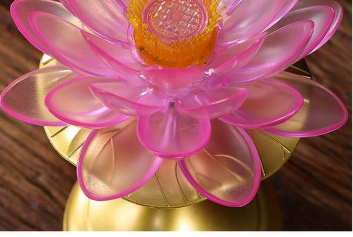 关于佛教莲花灯的知识点 莲花灯佛灯图片