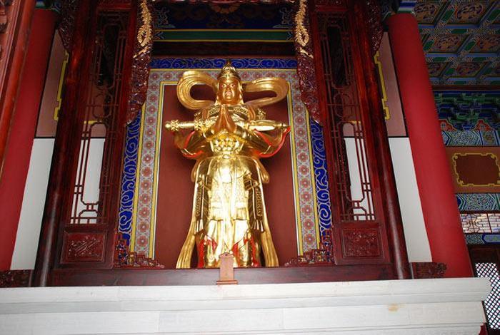 大理崇圣寺佛像 大理崇圣寺好玩吗