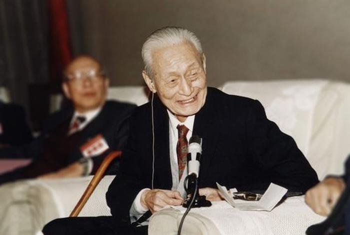 赵朴初居士生平视频（赵朴初的师父）