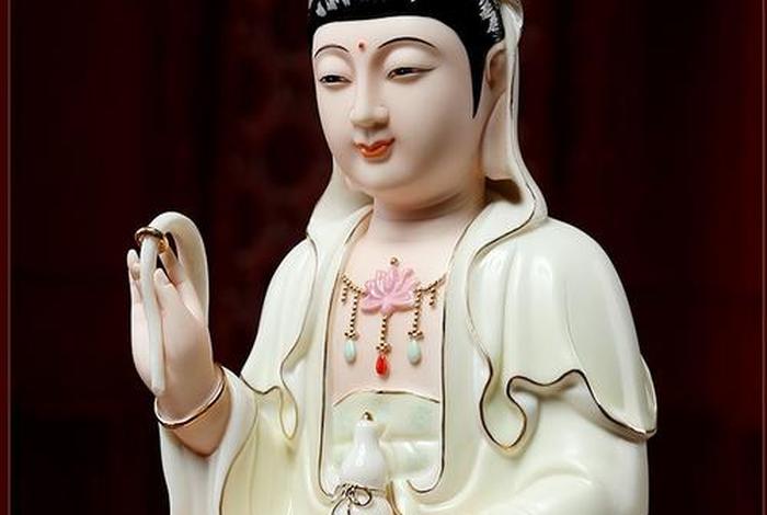 佛教的观世音菩萨；佛教的观世音菩萨在道教中被称为慈航真人