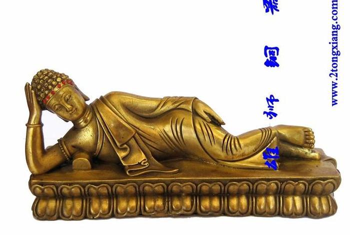可以躺着看佛像吗，可不可以躺着看佛书