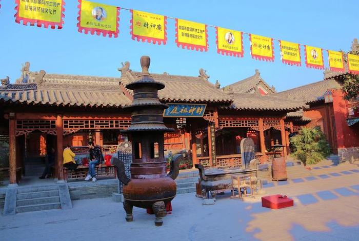 峨眉山仙峰寺财神殿简介 - 峨眉山的财神庙