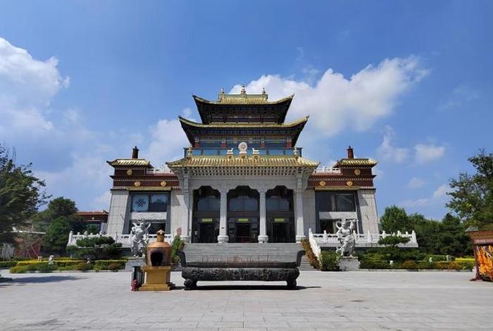 阜新哪个藏传佛教寺院，阜新佛寺在哪