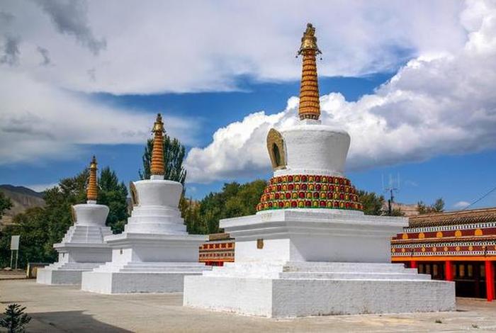藏传佛教独特建筑形式 藏传佛教独特建筑形式有哪些