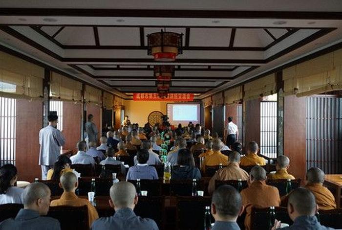 成都佛学会，成都佛教协会联系电话