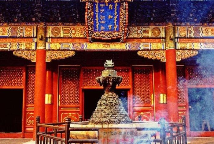 雍和宫是什么佛教；雍和宫是什么佛教圣地