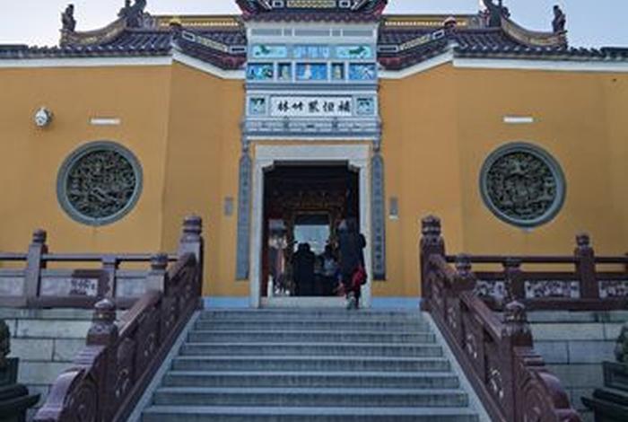 普陀山上是什么寺庙 - 普陀山的寺庙叫什么