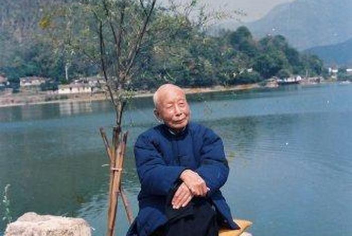 李炳南老居士、李炳南老居士开示