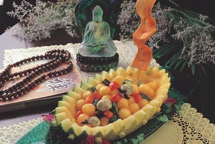 学佛必须要吃素食吗；学佛必须得吃素吗