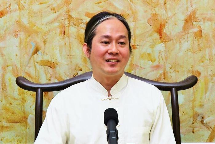 弘圣