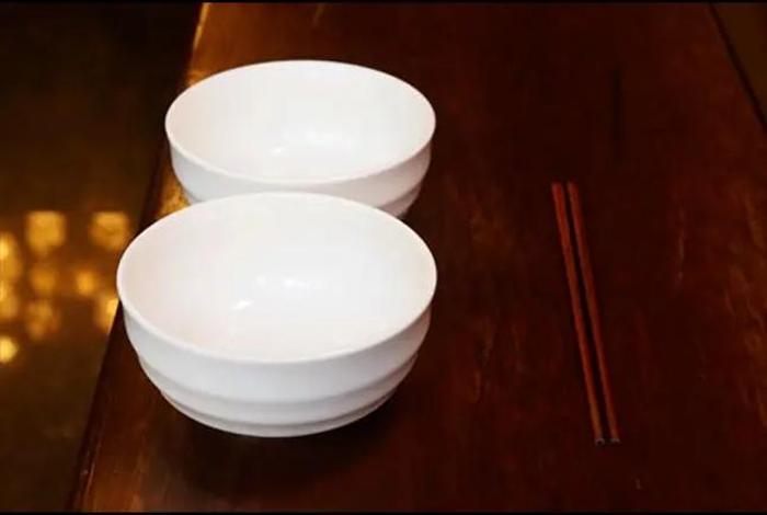 佛教过堂什么意思；佛教教学过堂饭视频