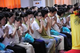 佛教有教育孩子的课程 - 在佛教里孩子要学点什么呢