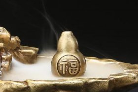 佛的香炉里放什么最好，佛像香炉摆件怎么摆