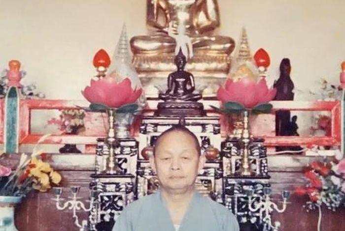 赵朴初居士，赵朴初居士与塔尔寺