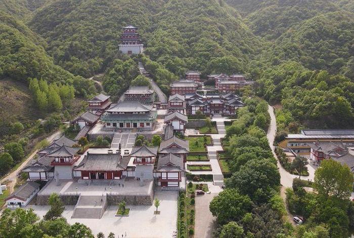 河南佛教学院怎么去读（河南佛教学院门票价格）