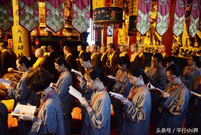 寺庙教佛学知识的地方，去寺庙学佛
