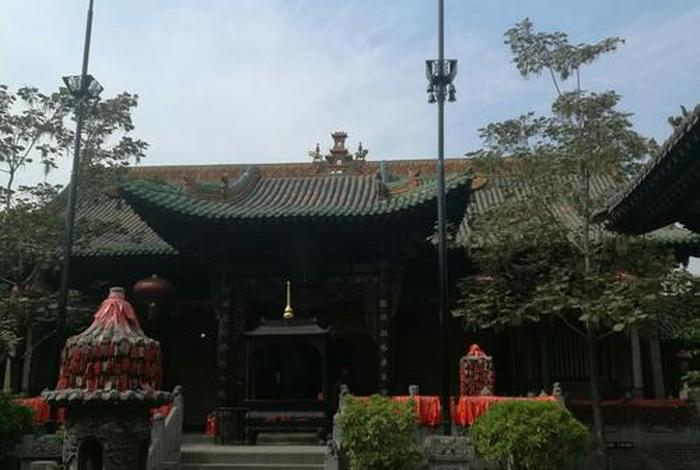 平遥古城寺庙传授佛教知识的地方（平遥 古寺）