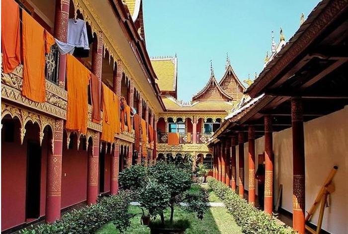 西双版纳佛教寺院 西双版纳傣族自治州寺庙
