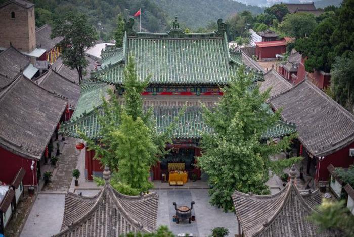 逛佛家禅院的感受 - 游览佛教圣地感言