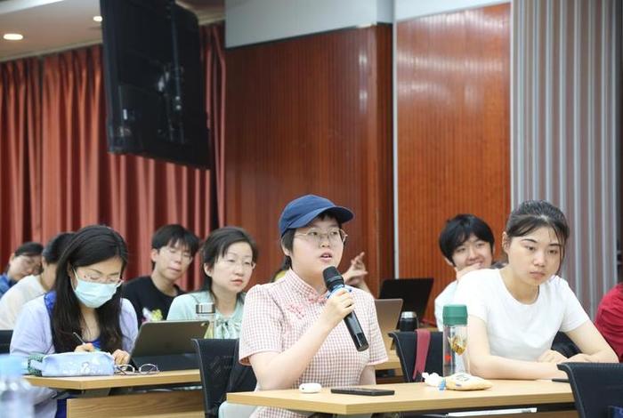 哈佛大学教授说中国教育、哈佛大学讲座教授