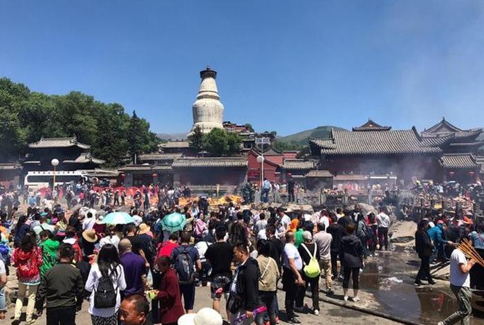 长治祈福寺庙（长治的祈福）