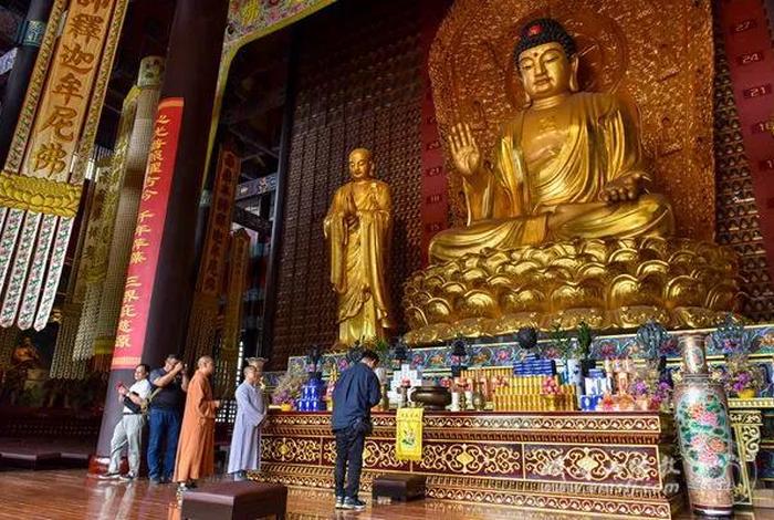 禅寺的佛教知识是什么呢 - 禅寺的佛教知识是什么呢英语