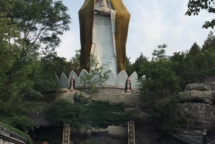 千山有什么佛，千山是佛教圣地吗