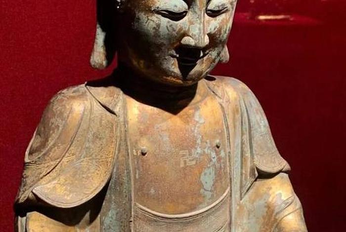 佛教 造像（我国现存最高的佛教造像）