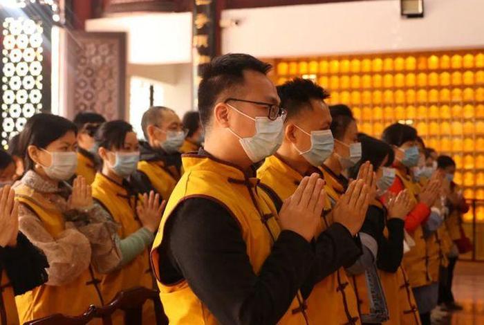 佛教寺庙义工有什么要求 寺庙义工有什么好处