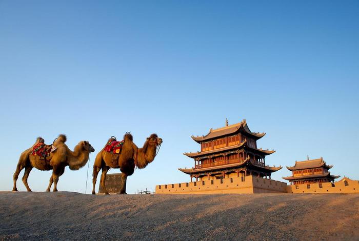 坚持藏传佛教中国化方向 坚持藏传佛教中国化方向引导寺院经济健康发展