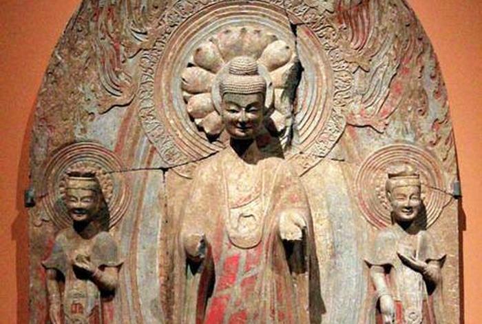 佛教传入南北朝服饰变化；南北朝佛教兴盛