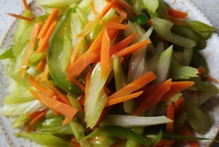 素食可以吃芹菜吗，芹菜素可以直接服用吗